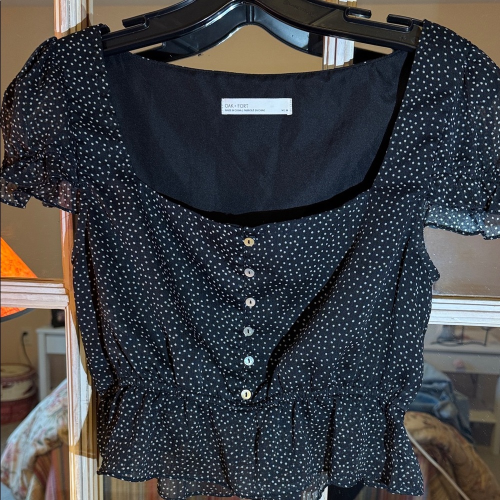 OAK + FORT Black Polka Dot Button-Front Peplum Crop Top
